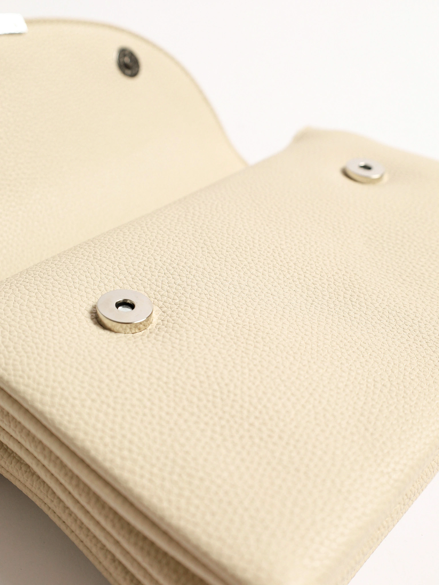 Сумка-кроссбоди со съемной ручкой в ассортименте